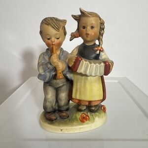 Vtg Goebel Hummel Birthday Serenade Hum 231 TMK-4‎ West Germany Figurine